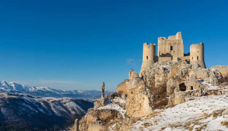 Castelli, Rocche e Fortezze più belle da vedere in Abruzzo | Turismo Viaggi Italia