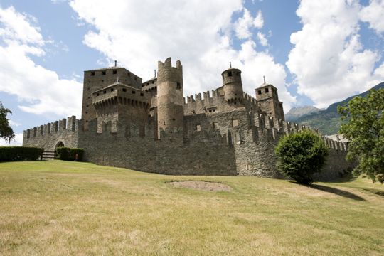 Castelli e fortezze più belle da vedere in Valle d’Aosta | Borghi Storici