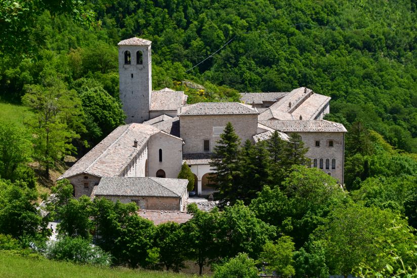 Monastero di Fonte Avellana | Turismo Viaggi Italia