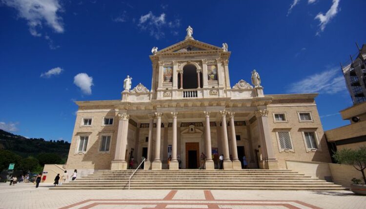 Santuario di San Gabriele dell’Addolorata a Isola del Gran Sasso d’Italia | Turismo Viaggi Italia