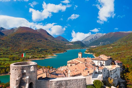 Lago di Barrea in Abruzzo | Turismo Viaggi Italia