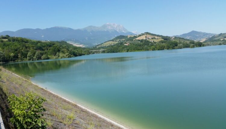 Lago di Penne in Abruzzo | Turismo Viaggi Italia