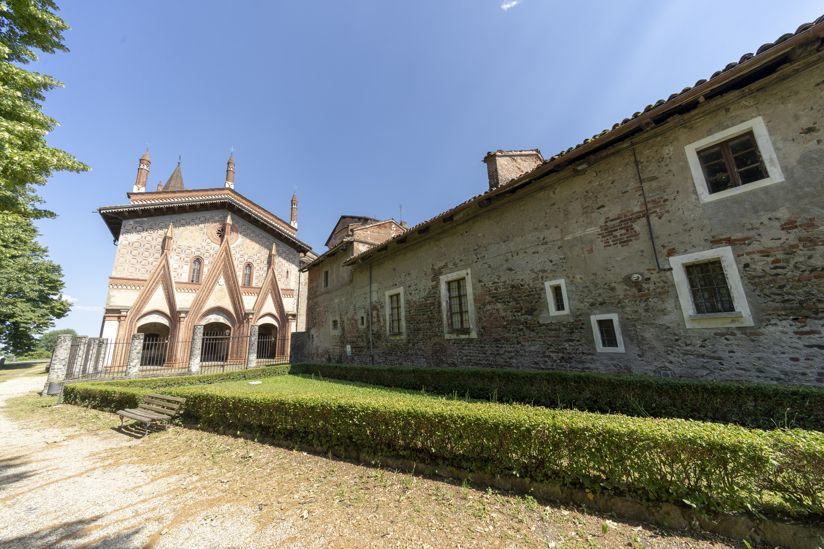 Abbazia di Sant'Antonio di Ranverso in Val di Susa | Turismo Viaggi Italia
