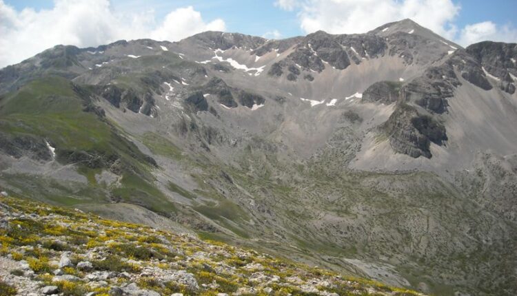 Parco Naturale Regionale Sirente Velino in Abruzzo | Turismo Viaggi Italia