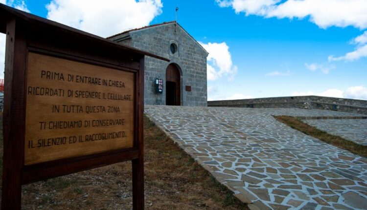 Santuario Madonna di Viaggiano in Basilicata | Turismo Viaggi Italia