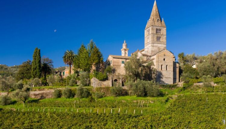 La Basilica dei Fieschi | Turismo Viaggi Italia